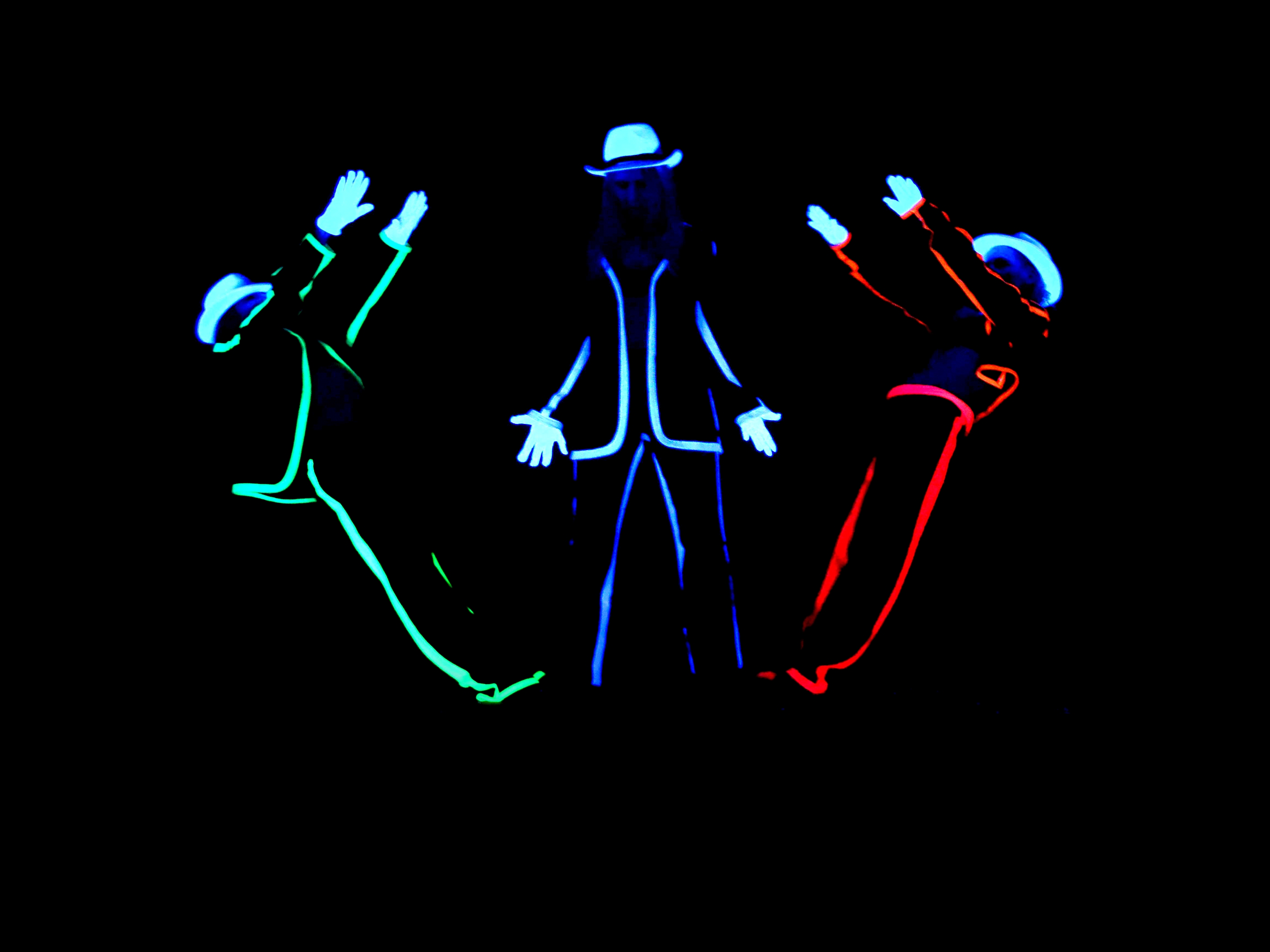 תאטרון שחור.jpg