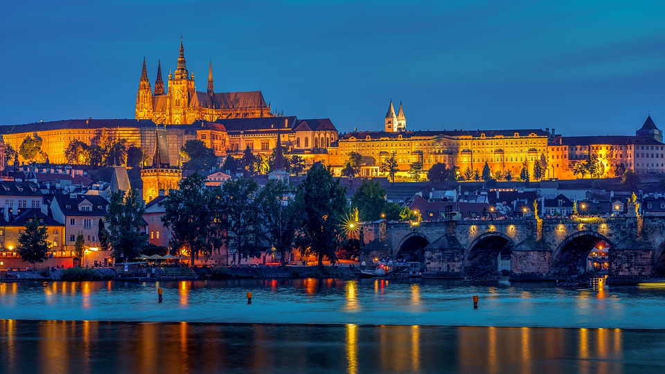 prague-4533455_960_720